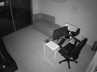 voyeurcam-jb-office-1