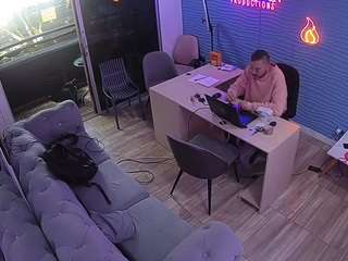 voyeurcam-jb-office-1