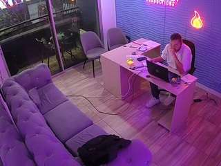 voyeurcam-jb-office-1