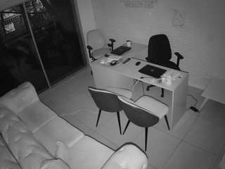 voyeurcam-jb-office-1