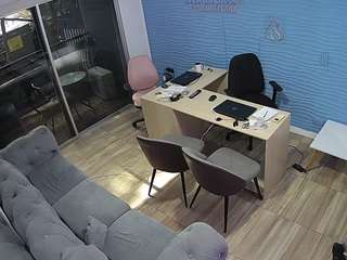 voyeurcam-jb-office-1