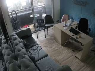 voyeurcam-jb-office-1