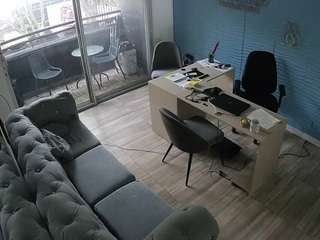 voyeurcam-jb-office-1