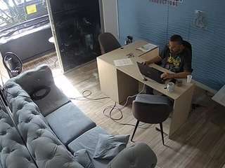 voyeurcam-jb-office-1