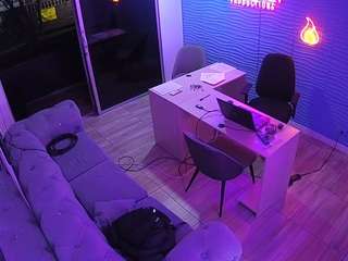 camsoda voyeurcam-jb-office-1