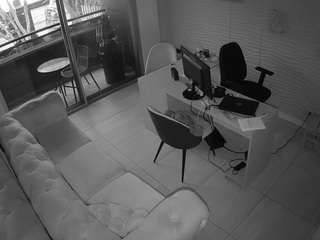 Voyeur Haus Com camsoda voyeurcam-jb-office-1