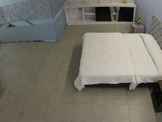 voyeurcam-jb-office-1