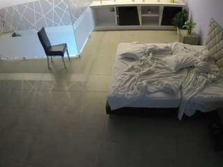 voyeurcam-jb-office-1