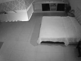 voyeurcam-jb-office-1