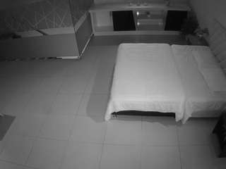 voyeurcam-jb-office-1