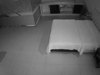 voyeurcam-jb-office-1