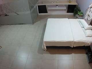 voyeurcam-jb-office-1