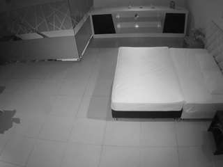 voyeurcam-jb-office-1