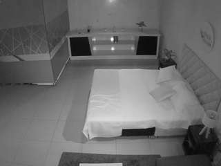 voyeurcam-jb-office-1