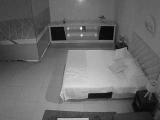 voyeurcam-jb-office-1