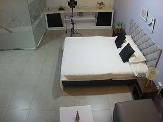 voyeurcam-jb-office-1 camsoda