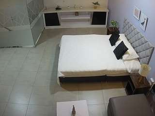 voyeurcam-jb-office-1 camsoda