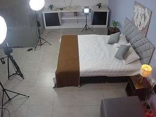 voyeurcam-jb-office-1 camsoda