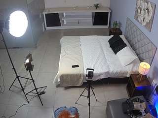 voyeurcam-jb-office-1