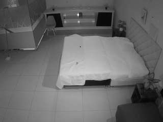  voyeurcam-jb-office-1 chat room