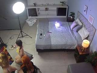 voyeurcam-jb-office-1