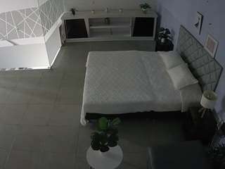 voyeurcam-jb-office-1