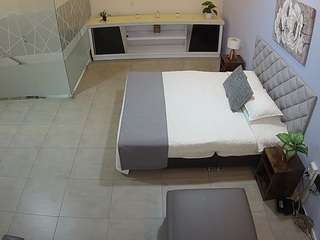 voyeurcam-jb-office-1