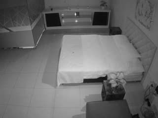 voyeurcam-jb-office-1