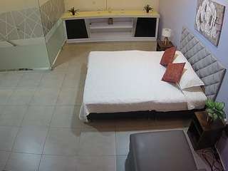 voyeurcam-jb-office-1 camsoda