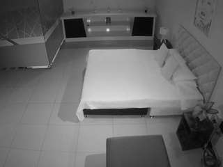 voyeurcam-jb-office-1