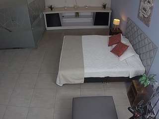 voyeurcam-jb-office-1