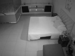 voyeurcam-jb-office-1