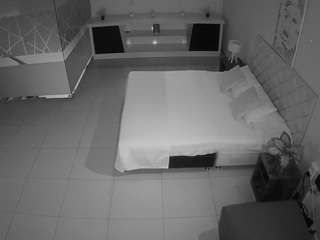 voyeurcam-jb-office-1