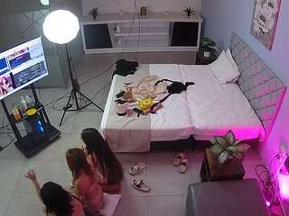 voyeurcam-jb-office-1