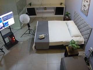 voyeurcam-jb-office-1