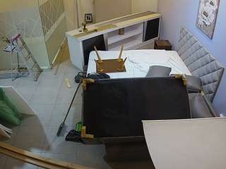 voyeurcam-jb-office-1