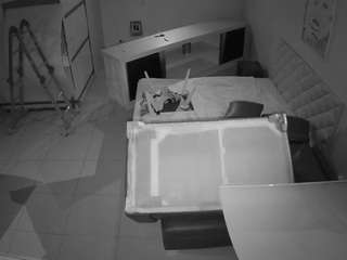 voyeurcam-jb-office-1