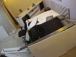 voyeurcam-jb-office-1