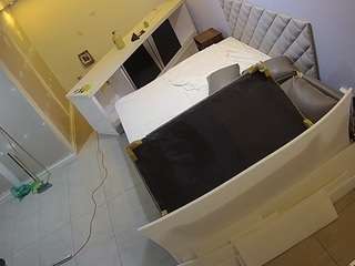 voyeurcam-jb-office-1