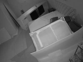 voyeurcam-jb-office-1