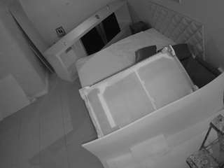 voyeurcam-jb-office-1