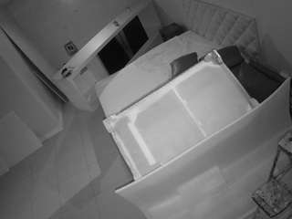 voyeurcam-jb-office-1