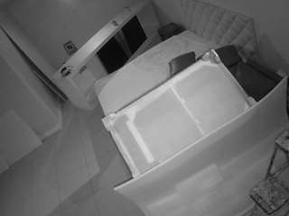 voyeurcam-jb-office-1