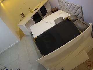 voyeurcam-jb-office-1