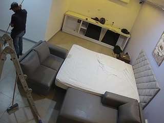 voyeurcam-jb-office-1