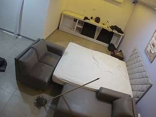 voyeurcam-jb-office-1