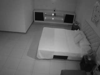 voyeurcam-jb-office-1