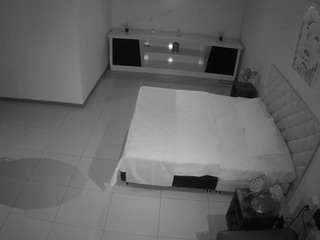 voyeurcam-jb-office-1