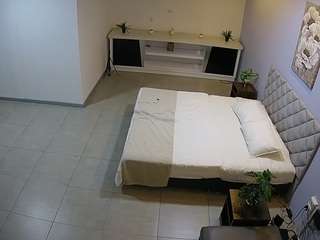 voyeurcam-jb-office-1