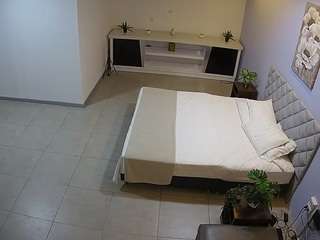 voyeurcam-jb-office-1